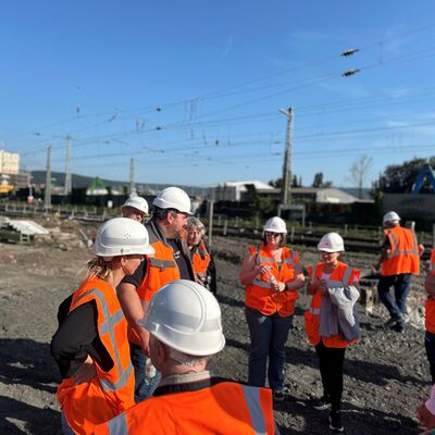 Ein Bild einer Baustellenführung am Bahnhof Gelnhausen