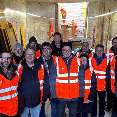 Gruppenfoto der Telnehmer:innen